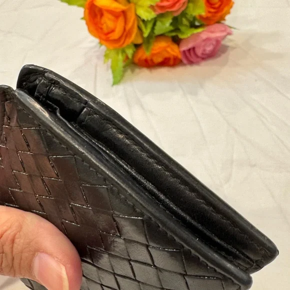Authentic Bottega Veneta Black Woven Leather Wallet - Picture 6 of 15